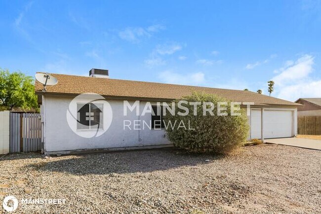 Building Photo - 6720 W Holly St, Phoenix, AZ 85035