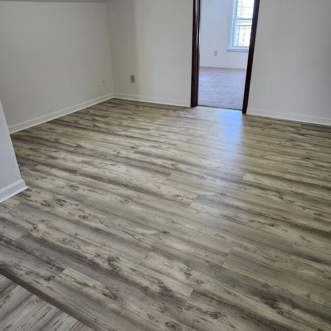 Photo - 23 Brook St Apartment