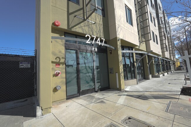 Foto del edificio - 2747 San Pablo Ave