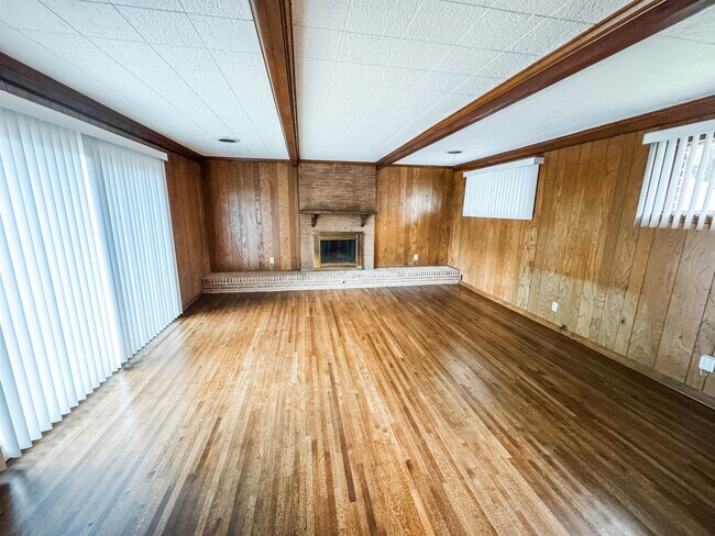 Building Photo - 1439 Woodston Rd