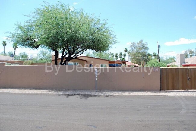 Foto del edificio - Recently Updated - 3 Bed 2 Bath - Large Ga...