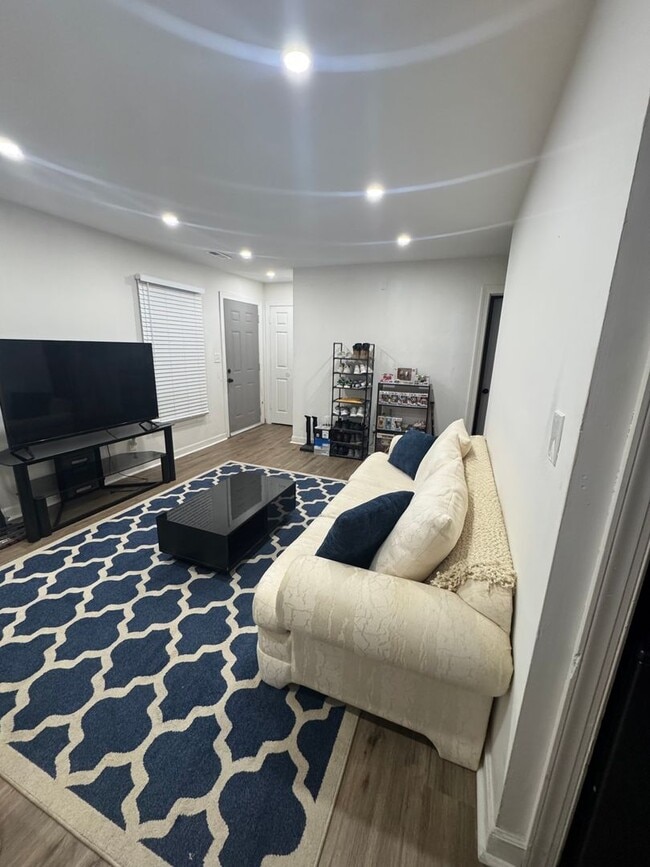 Photo - 98 Chautauqua Ave House