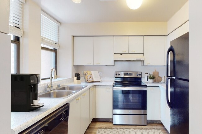 Kitchen - Kingsbury Apartments