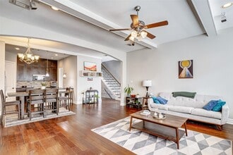 Building Photo - 1237 W 24th St