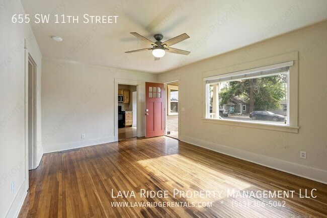 Building Photo - 655 SW 11th St
