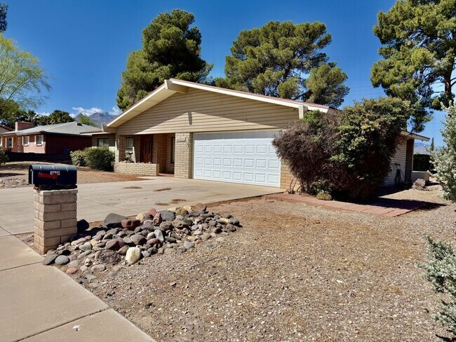 Foto del edificio - 3028 S Fairway Ave