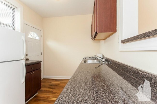 Foto del edificio - 1444 W Byron St