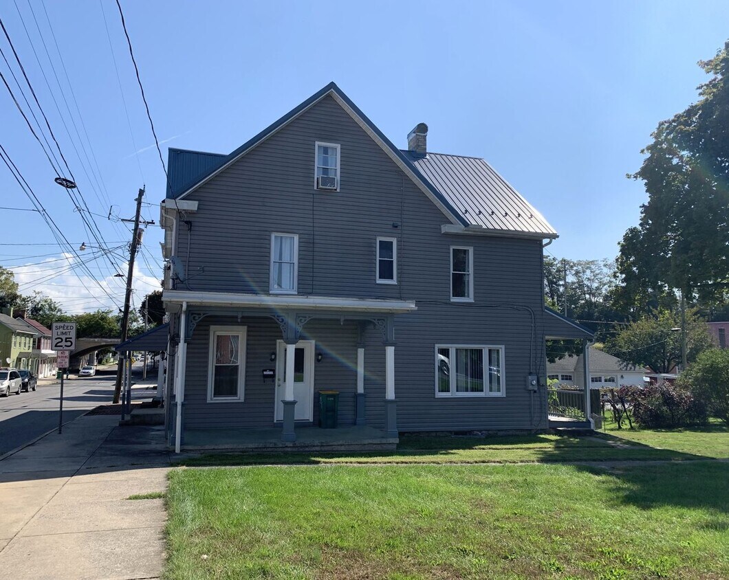 306 E Washington St Unit 306 E Washington, Chambersburg, PA 17201