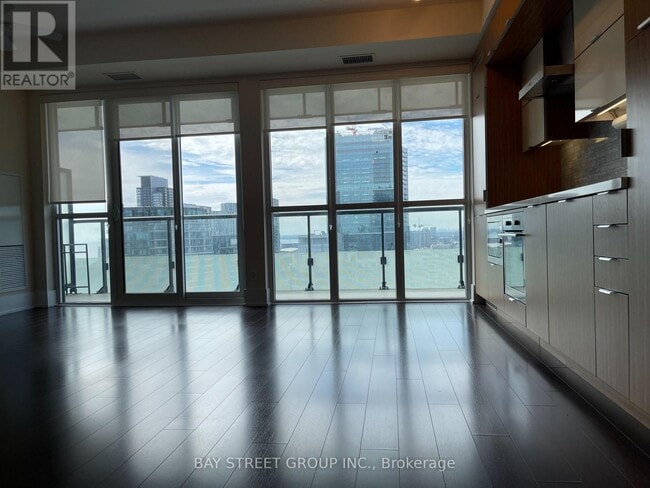 Building Photo - 300 Front St W