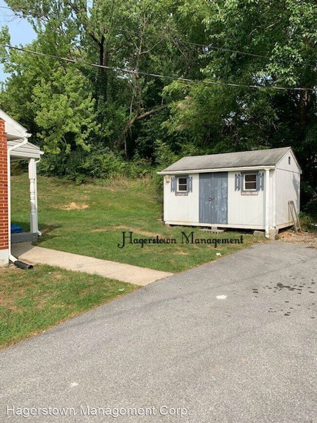 Foto del edificio - 2 br, 1 bath House - 13249 Pennsylvania Av...