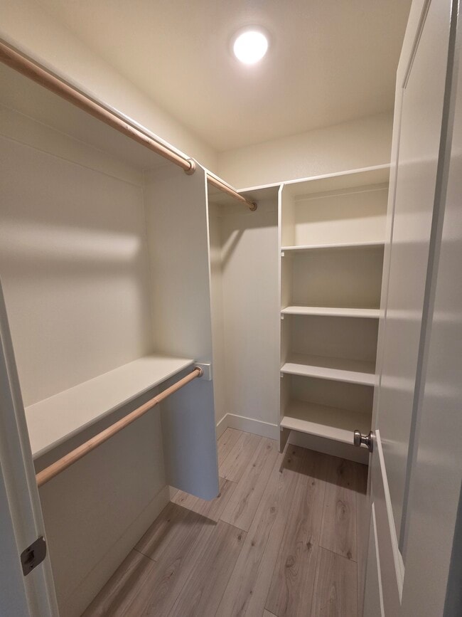 Building Photo - 141 Section St