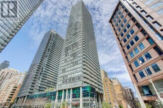 Building Photo - 38-3338 Grenville St
