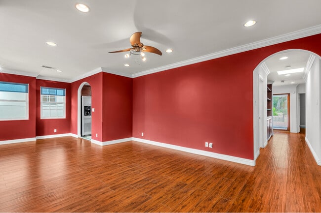 Building Photo - 4316 Briggs Ave