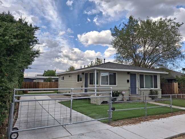 Exterior Overview - 1410 E St