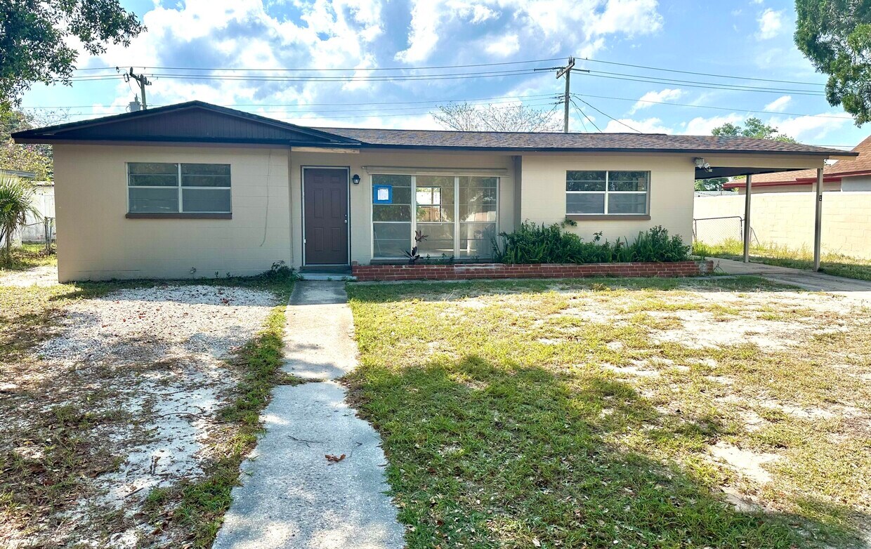 Primary Photo - 4410 Shaw Ave