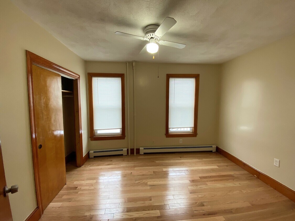 Primary Photo - 51 Aldie St