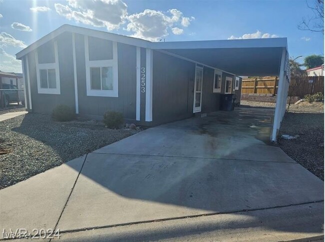 Building Photo - 3253 Calanda St