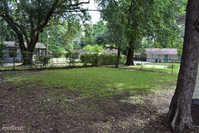Foto del edificio - 3 br, 1 bath House - 1242 Hawthorne Circle