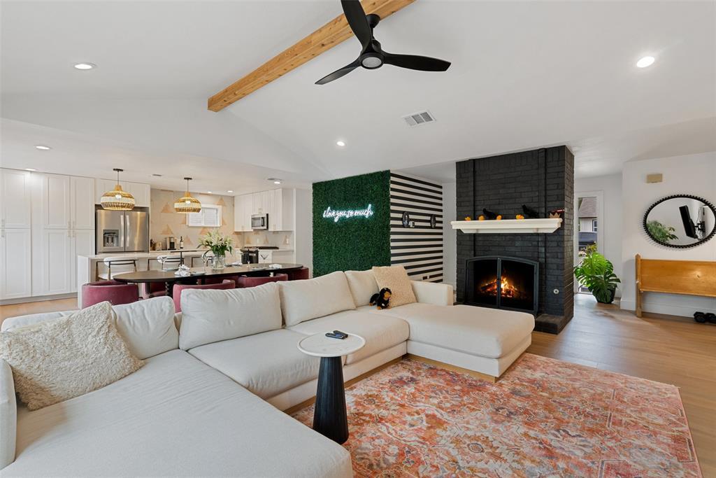 Primary Photo - 3808 Leafield Dr