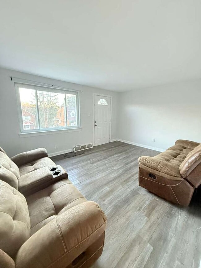 Photo - Beautiful and Fully renovated 4bd 2ba house in Penn Hills!