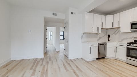 Building Photo - 1906 N Whipple St