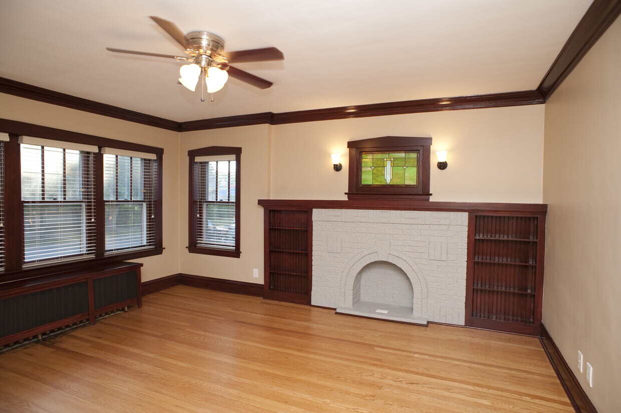 Primary Photo - 1225 Wesley Ave