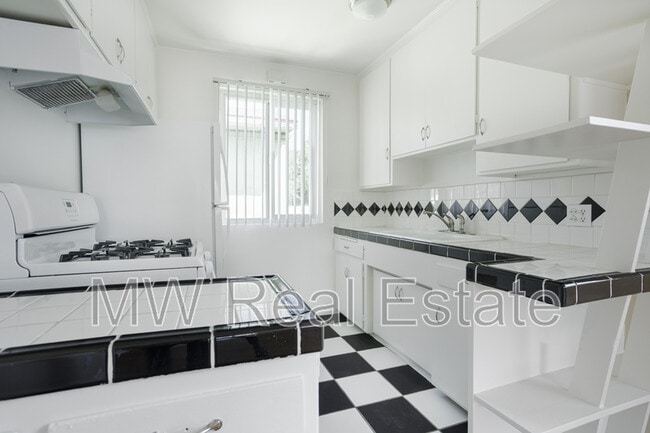 Foto del edificio - 712 N Vendome St