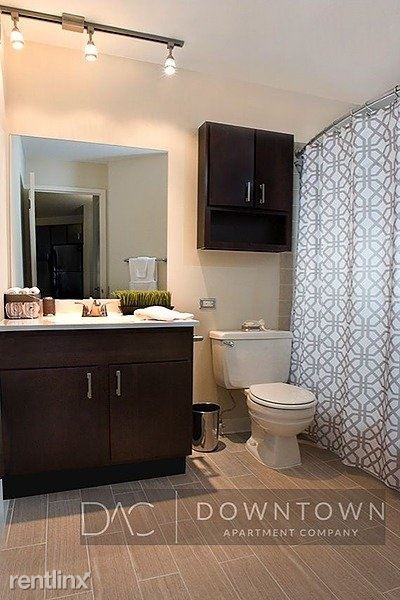 Foto del edificio - 1 br, 1 bath Condo - 1028 North Rush Street A