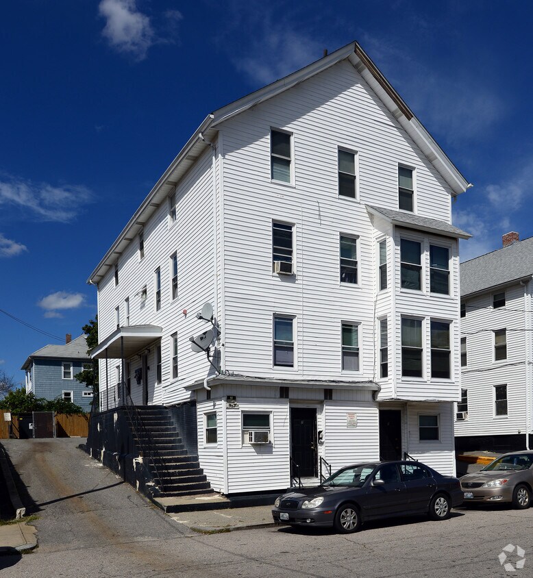 Primary Photo - 133 Garfield St