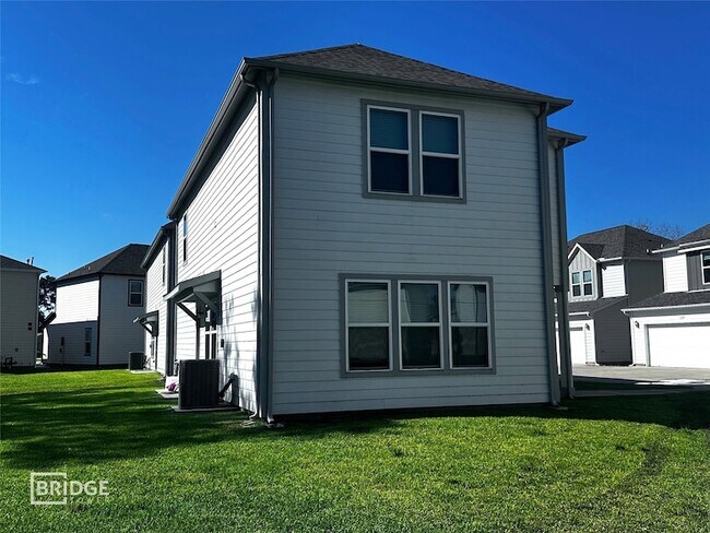 Foto del edificio - 120 Pecan Ln