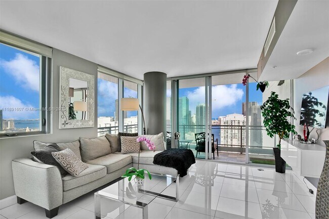 Foto del edificio - 92 SW 3rd St