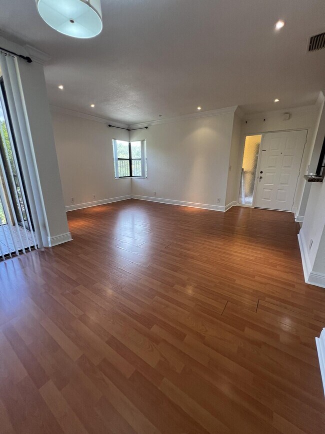 Foto del edificio - 3857 Coral Tree Cir
