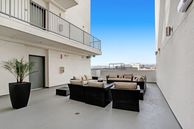 Interior Photo - TALA Local at 3057-3067 W. Pico Blvd