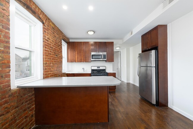 Building Photo - 386 Bergen Ave