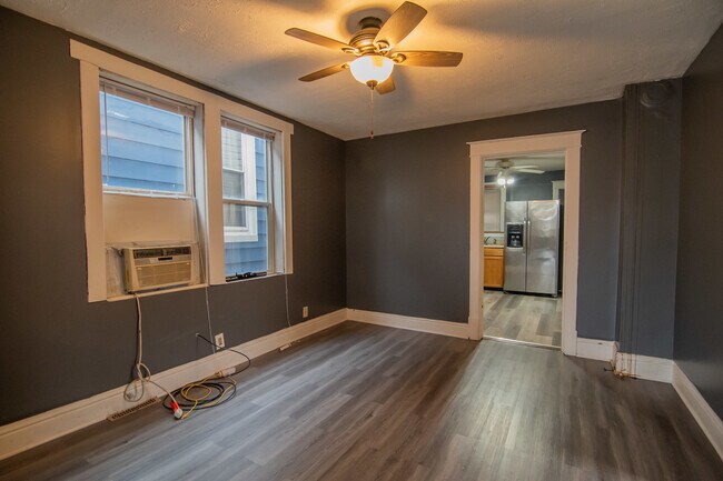 Building Photo - 12724 Honore St