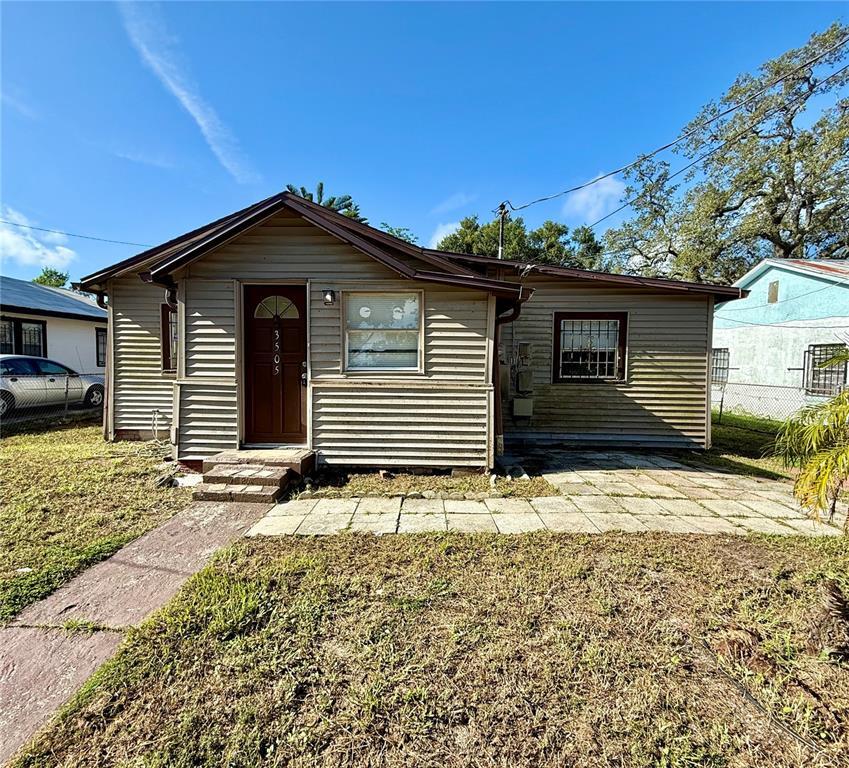 Foto principal - 3505 E Shadowlawn Ave