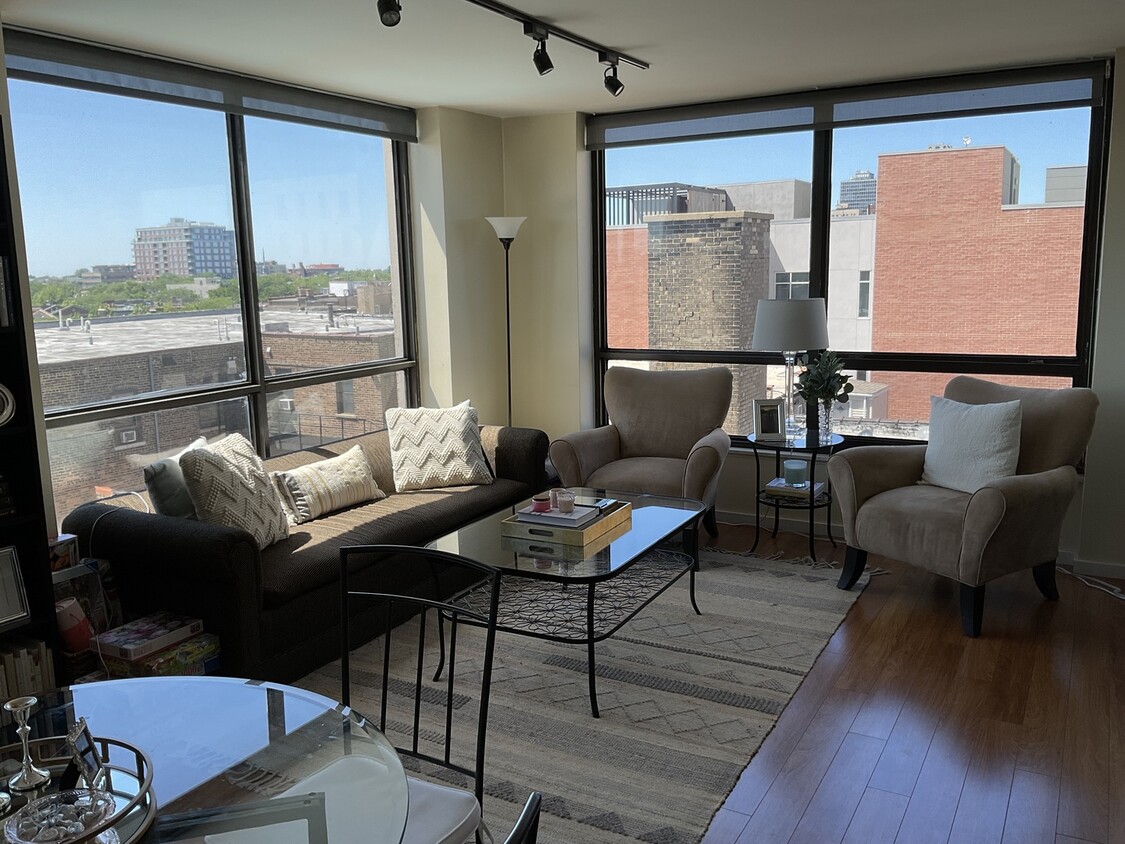 Foto del edificio - 2020 N Lincoln Park W