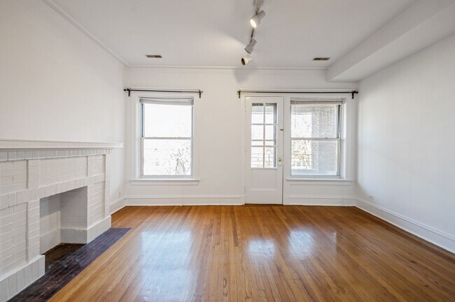 Foto del edificio - 2715 W Giddings St