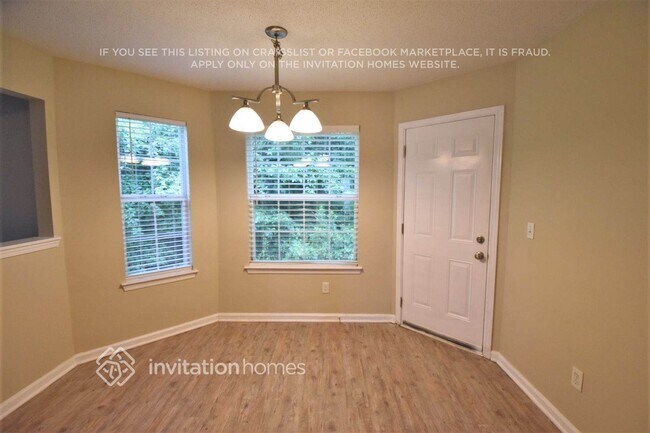Building Photo - 6864 Foxfire Pl