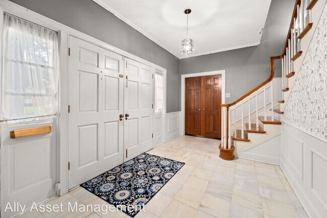 Building Photo - 6 br, 4.5 bath House - 1628 Fulton Drive
