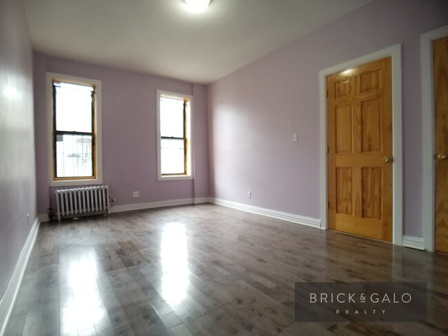 Foto del edificio - 184 Clarkson Ave