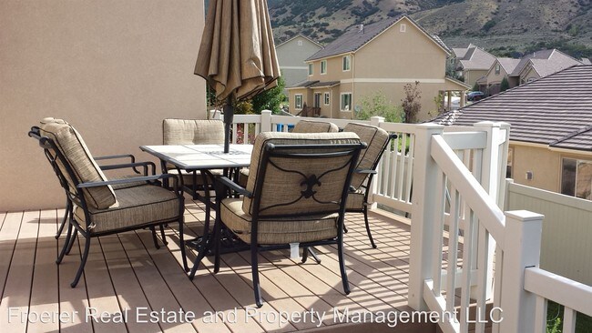 Foto del edificio - 5 br, 4.5 bath House - 1031 Brinley Lane