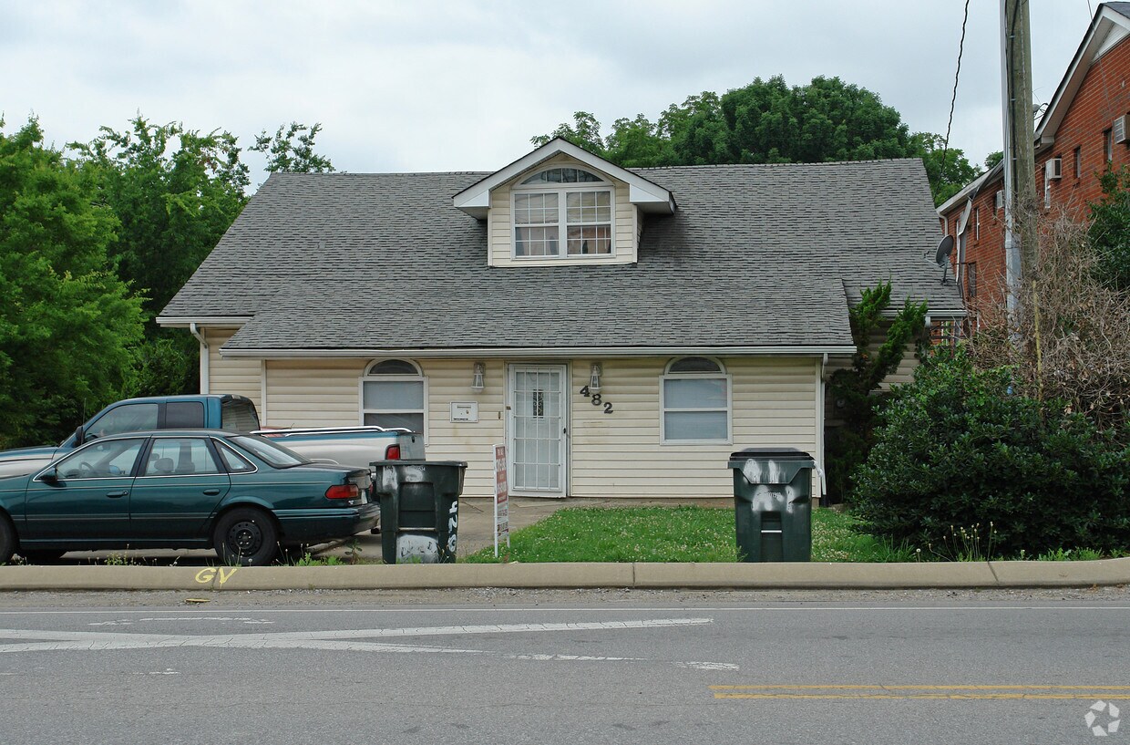 Building Photo - 482 S Water Ave