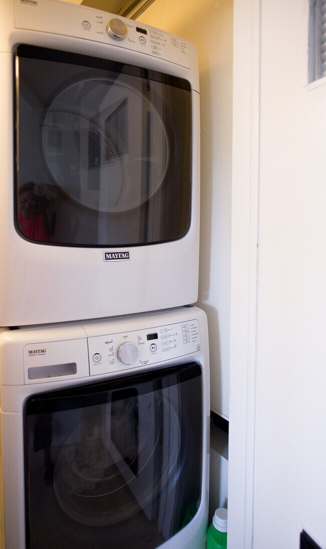 washer and dryer in unit - 1786 SE 4th St