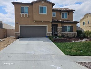 Building Photo - 283 Tanglewood Dr