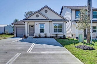Building Photo - 11853 E Gate Dr
