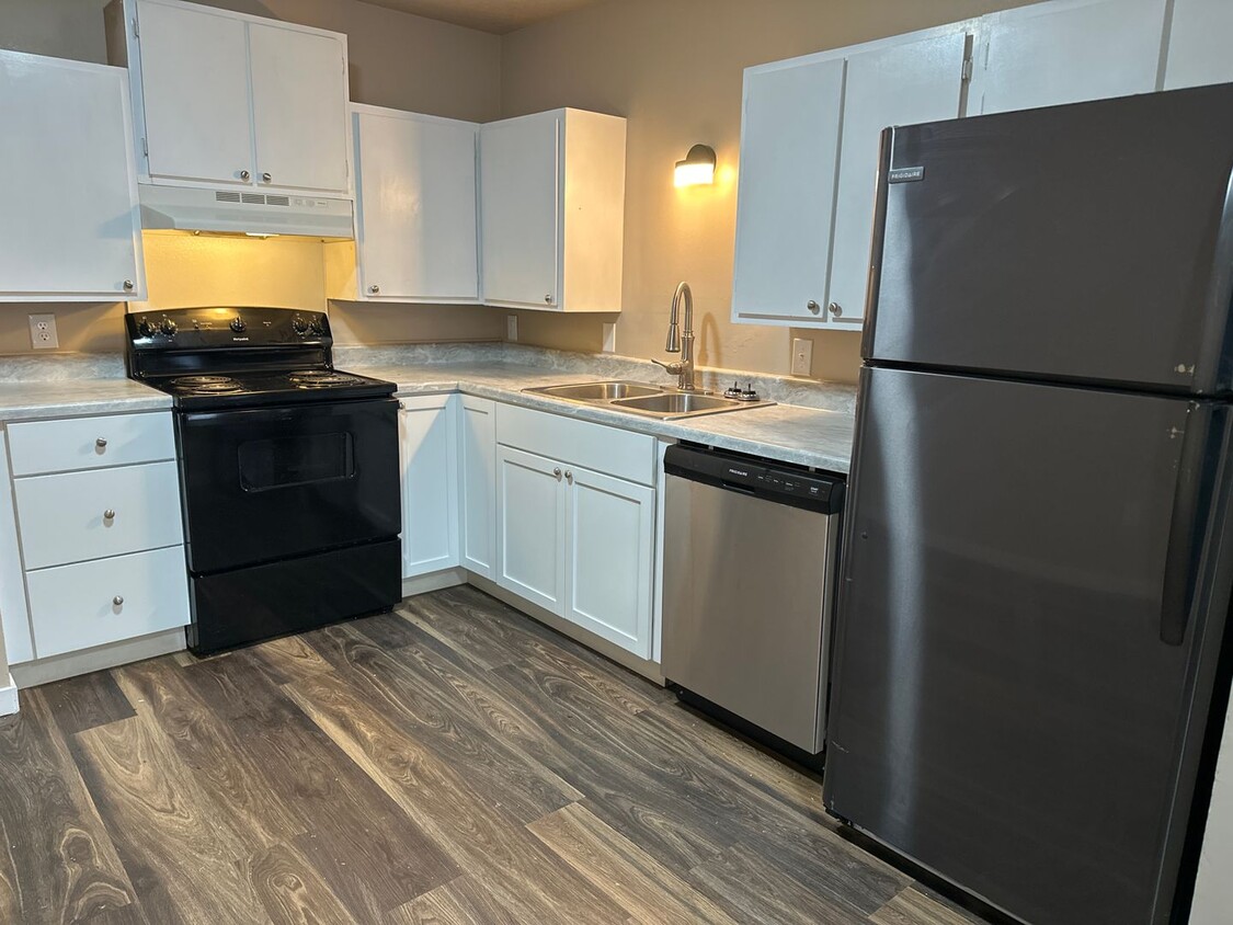 Foto principal - 2070 Bradley St.