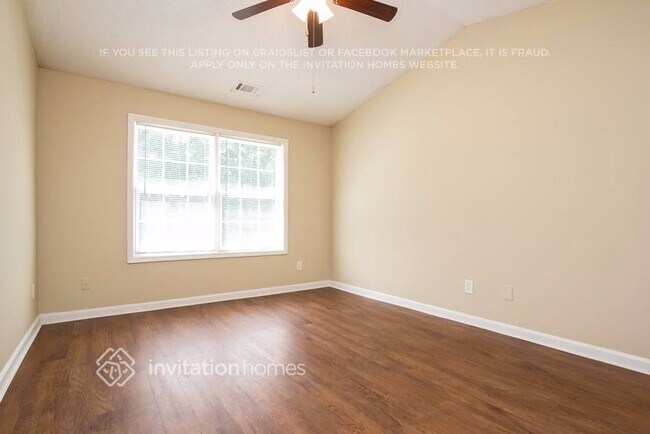 Foto del edificio - 317 Dreamland Ct