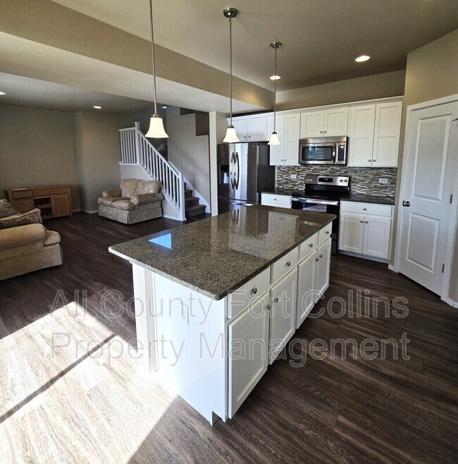 Building Photo - 3034 Benfold St