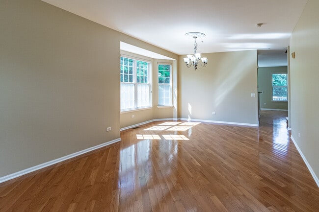 Foto del edificio - 810 Spencer Ln